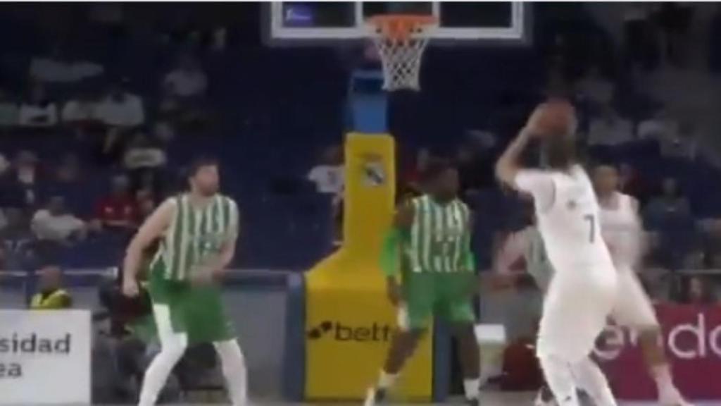 Doncic ante el Real Betis Energía Plus