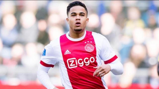 Justin Kluivert, jugador del Ajax. Foto: ajax.nl