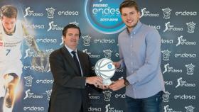 Doncic recibe el Premio Endesa. Foto: acb.com