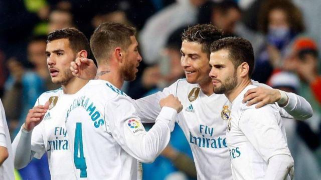 Los jugadores del Real Madrid celebran un gol