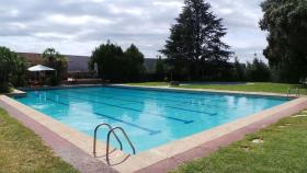 Piscina municipal de Ametlla del Vallès.