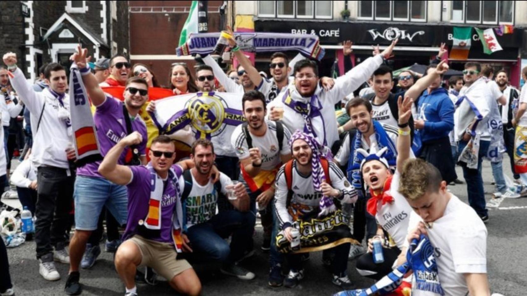 Aficionados del Real Madrid en Cardiff