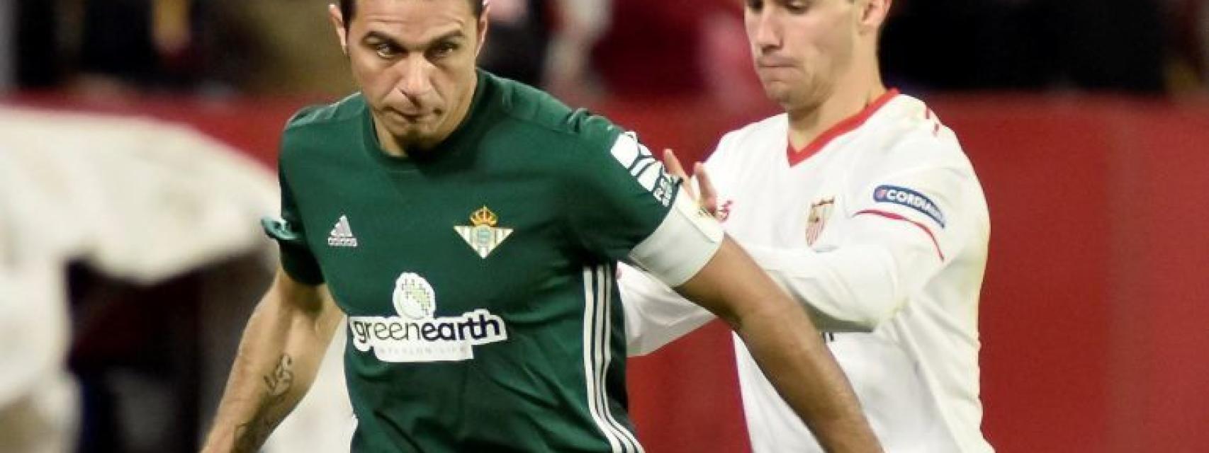 Imagen del partido de ida entre Real Betis y Sevilla.