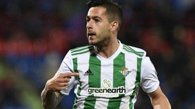 Sergio León celebra un gol con el Betis. Foto realbetisbalompie.es