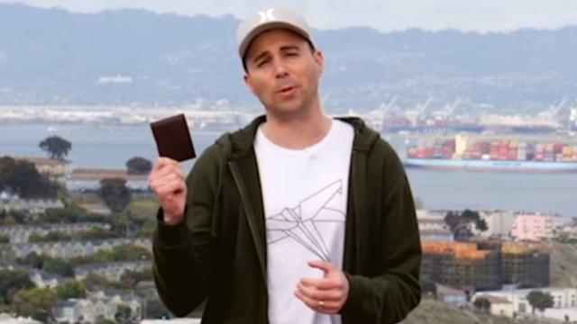 Mark Rober realizó un en curioso experimento valiéndose de 200 carteras.