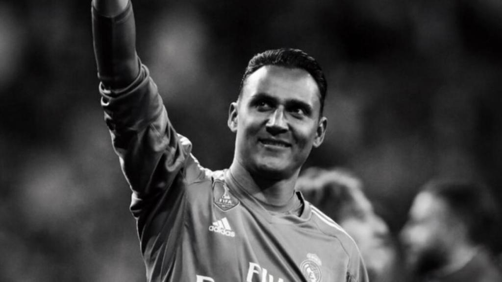 Keylor Navas saluda a la afición del Real Madrid