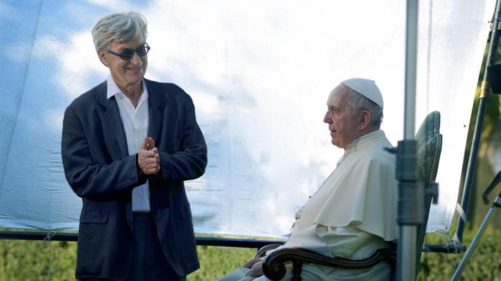 Wim Wenders y el Papa Francisco.