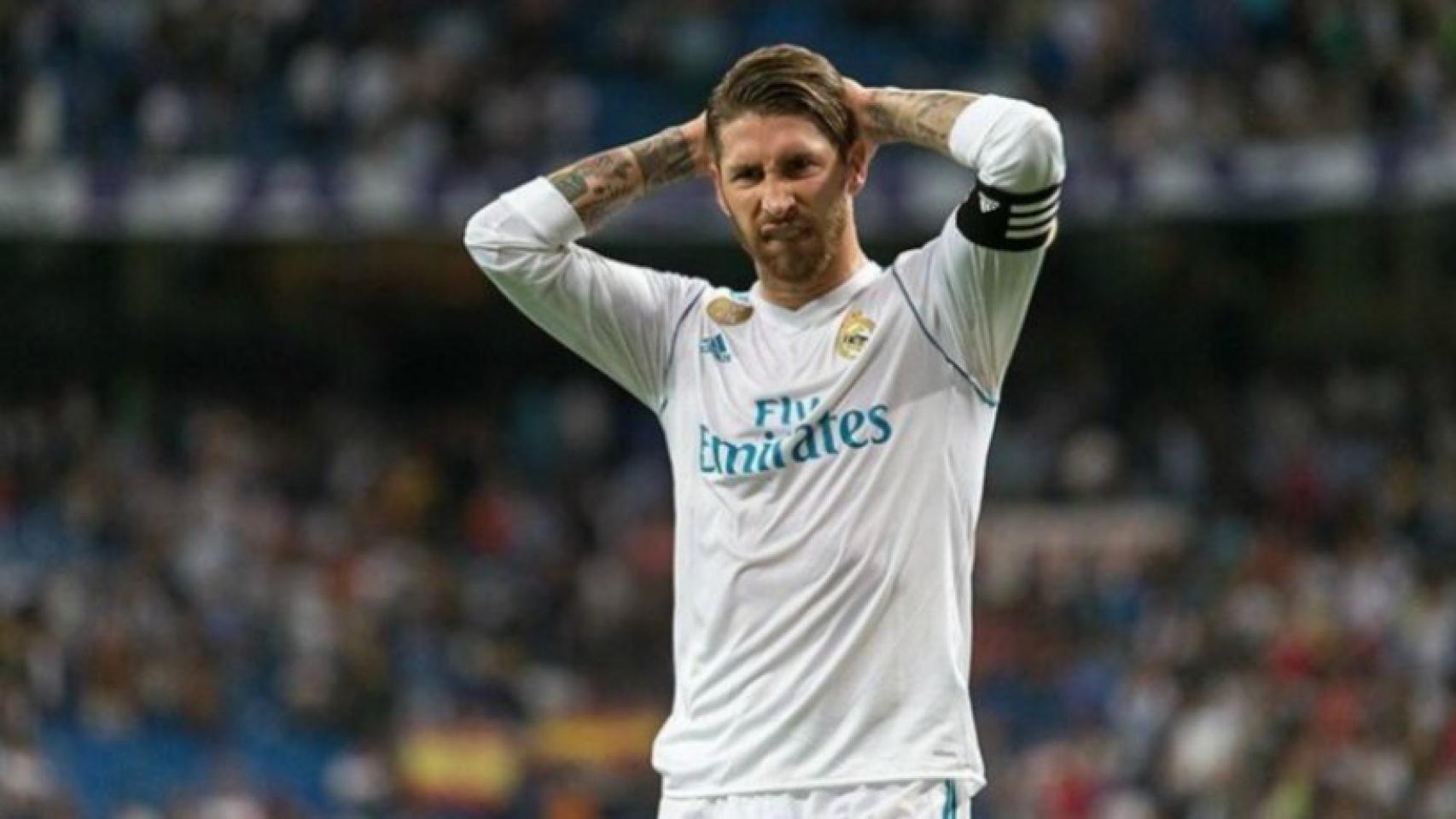 Sergio Ramos se lamenta tras fallar una ocasión