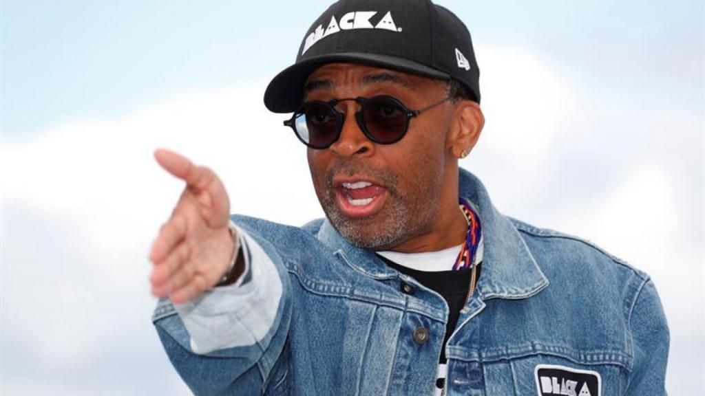 Spike Lee: “El hijo de puta de Donald Trump no condena al Ku Klux Klan”.