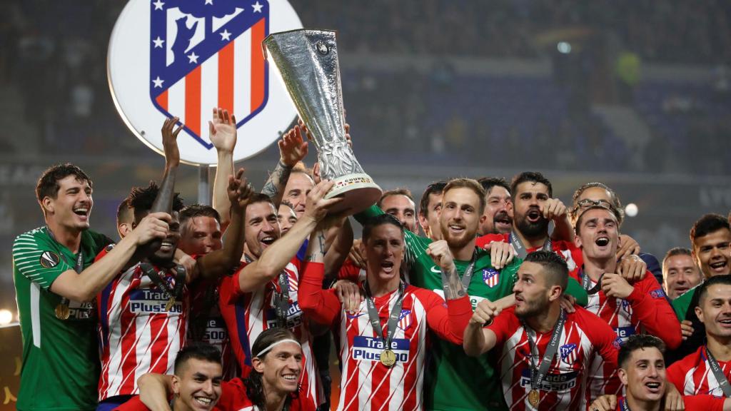 Los jugadores del Atlético celebran un gol de Griezmann.