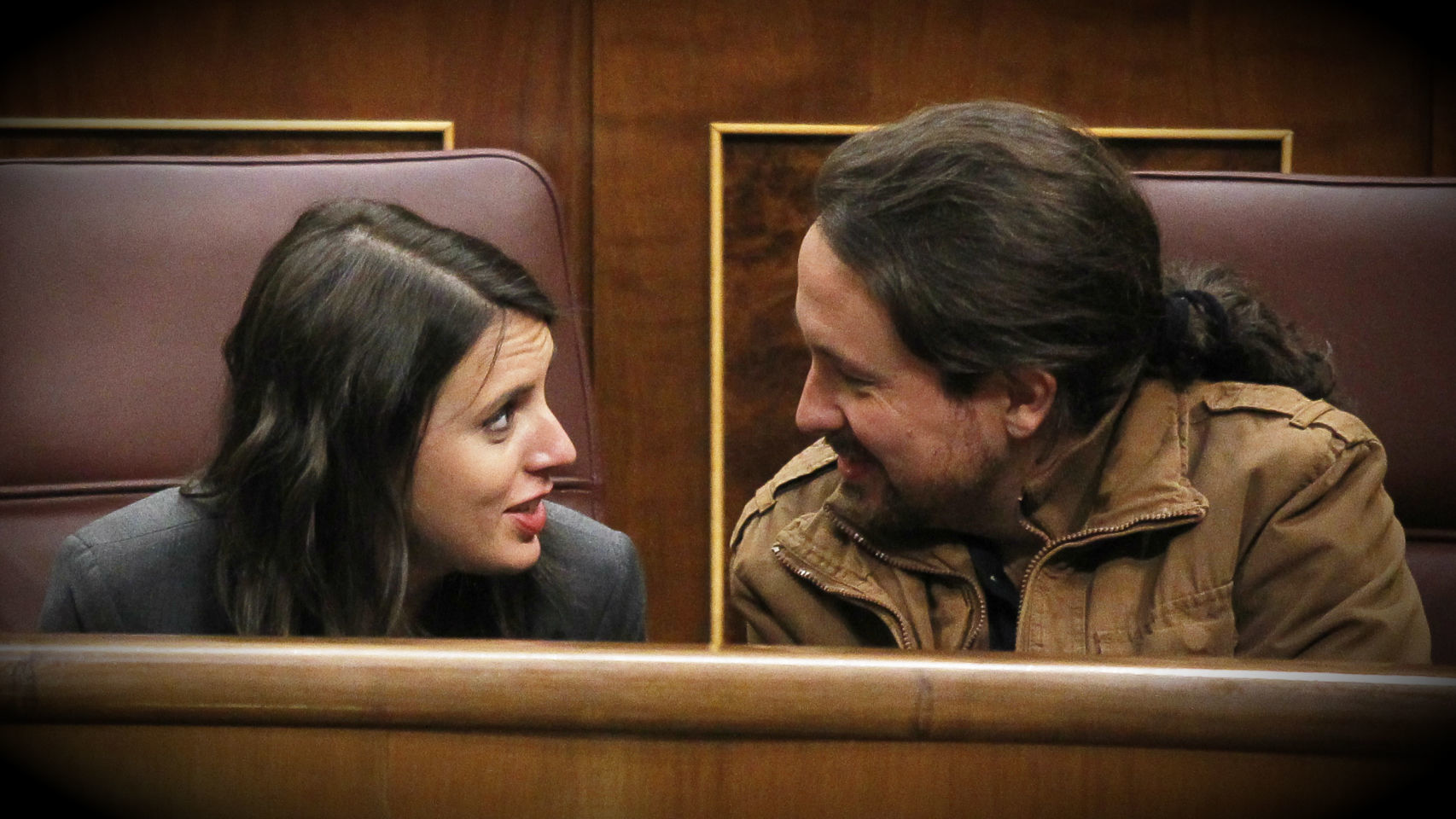 La pareja en una sesión del Parlamento. Gtres.