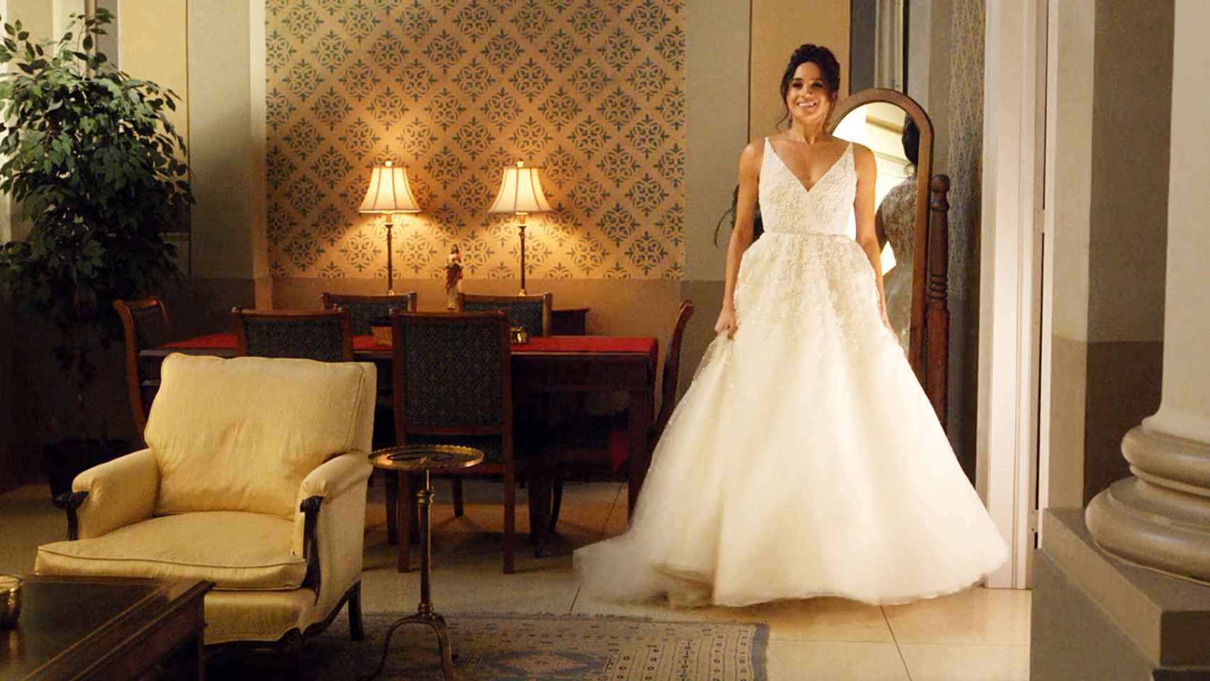Meghan Markle, vestida de novia en la serie de televisión 'Suits'.