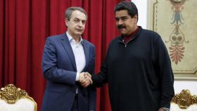 Zapatero, convertido en protagonista de la elecciones en Venezuela