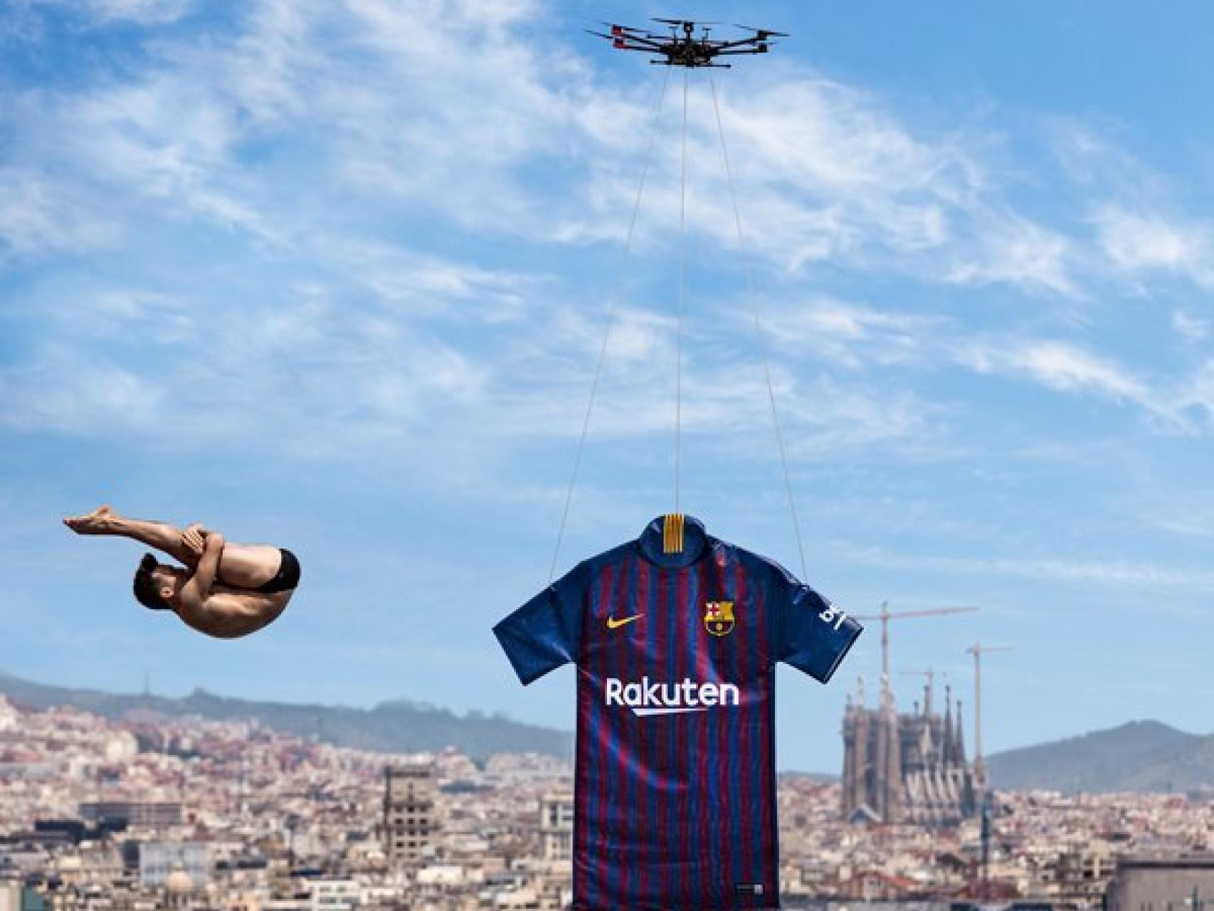 Así quedó al descubierto la nueva equipación del Barça.