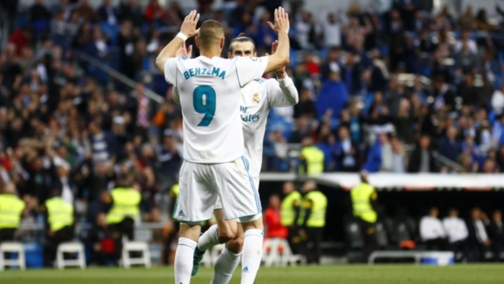 Bale celebra con Benzema su gol. Foto: Pedro Rodriguez/El Bernabéu