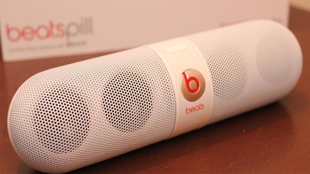 apple beats pill altavoz conectado