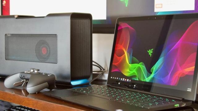 razer-blade-stealth-core-v2-rx-vega-56-egpu (1)