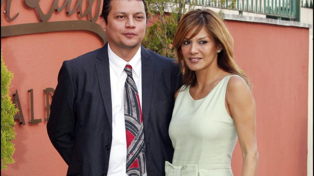 Ivonne junto a su hermano David.