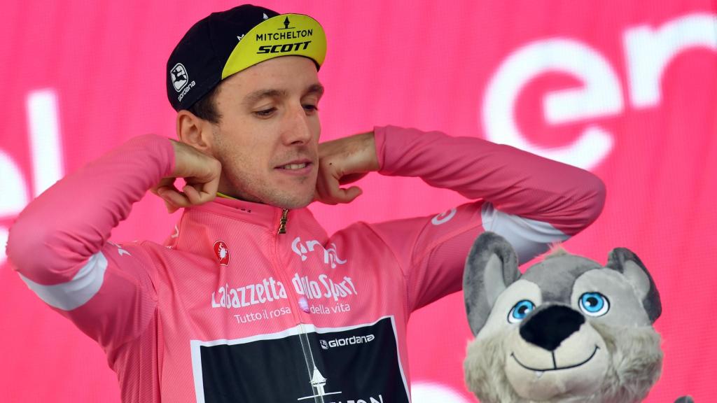 Simon Yates todavía no puede confiarse, aunque el Giro esté de cara.