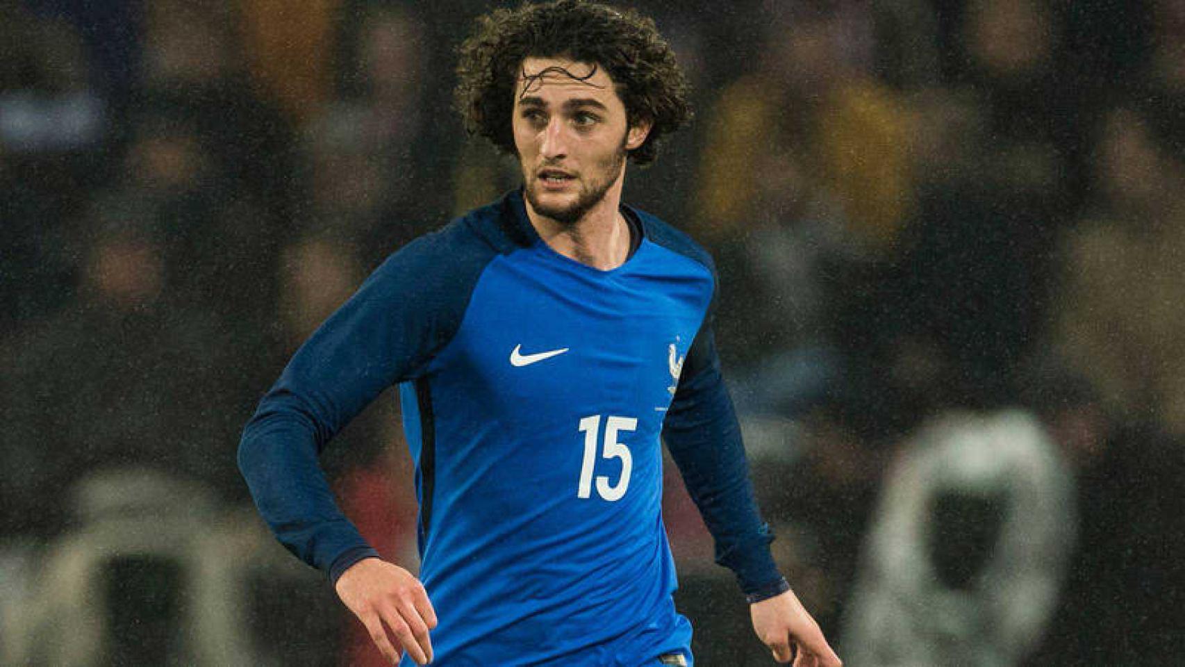 Rabiot, en un partido con Francia.