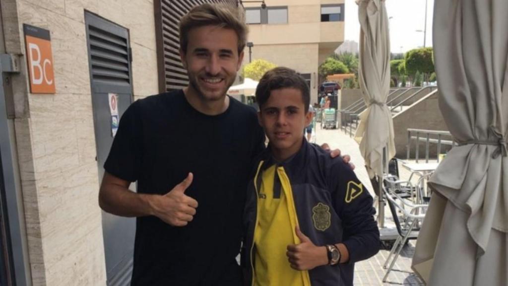 Jeremy Jorge con Sergi Samper. Foto: Twitter (@MediaBaseSports)