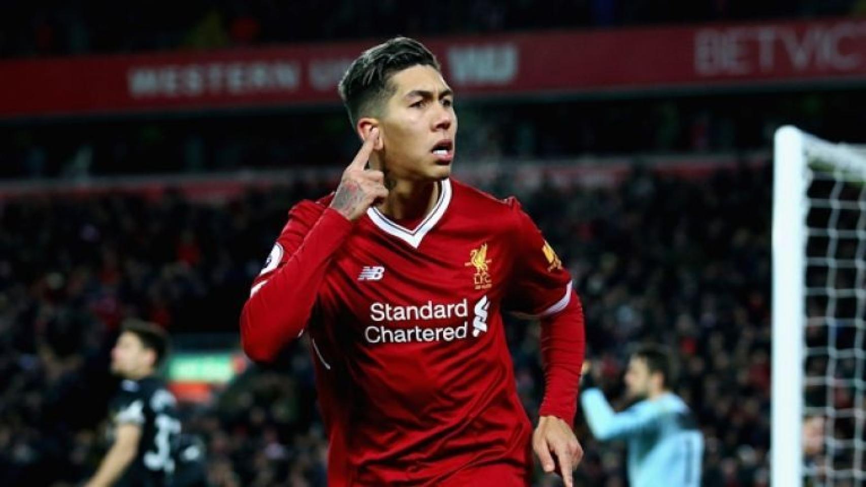 Roberto Firmino celebra un gol.