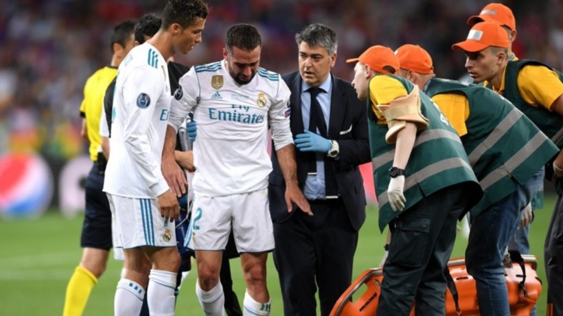 Carvajal se marcha lesionado en la final de Champions. Foto: Twitter (@ChampionsLeague)