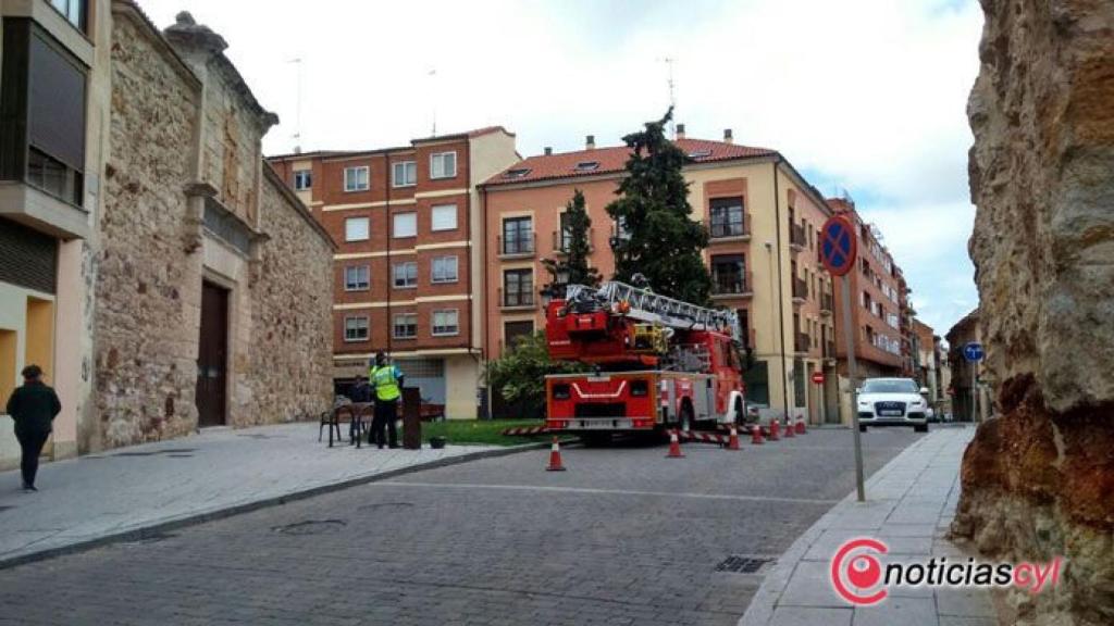 zamora bomberos desprendimientos santa ana alhondiga (3)