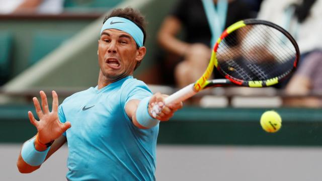 Nadal, golpeando un drive ante Bolelli.