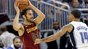 Calderón durante un partido con Cleveland Cavaliers. Foto: Twitter (@JmCalderon)