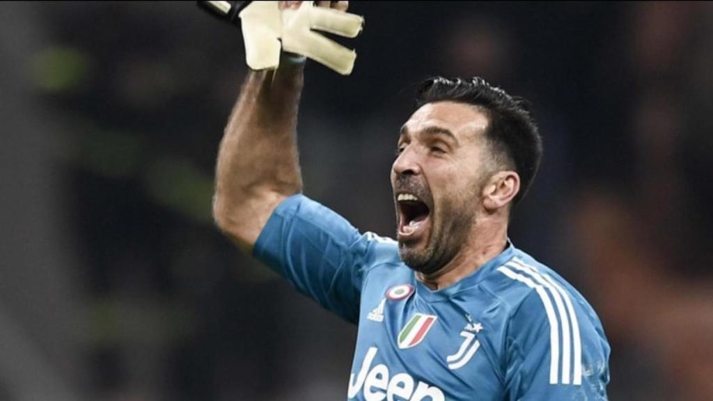 Gianluigi Buffon celebra con la Juventus. Foto: juventus.com