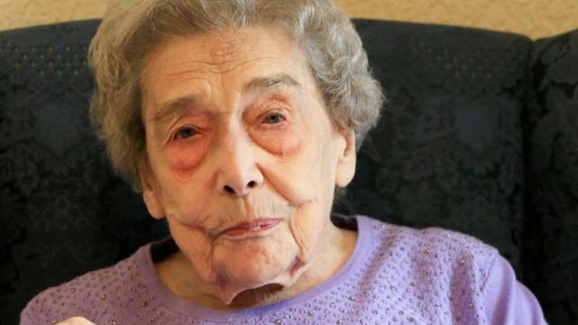 Madeline Dye tiene 106 y asegura que nunca ha tenido una cita.