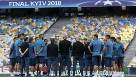 Charla de Zidane en el Olímpico de Kiev