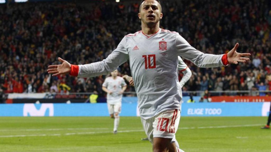 Thiago celebra su gol contra Argentina.