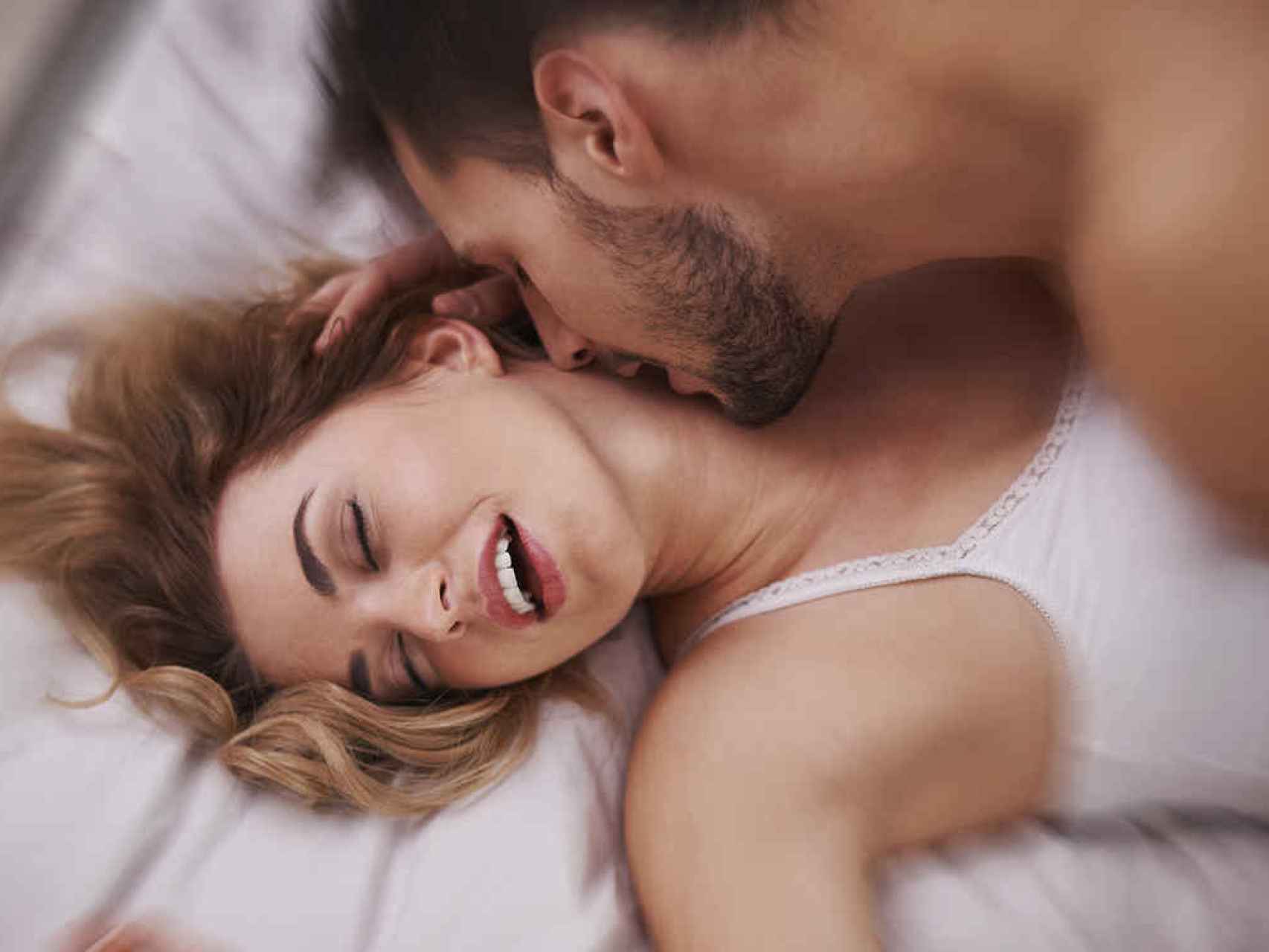 Sexo: las 5 posturas con las que más rápido llegan al orgasmo mujeres y  hombres