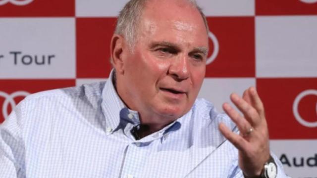 Uli Hoeness durante un acto promocional. Foto: fcbayern.com