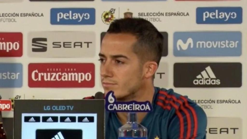 Lucas Vázquez en rueda de prensa con España. Foto: Twitter (@elchiringuitotv).