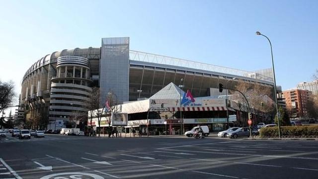 Fachada de La Esquina del Bernabéu.