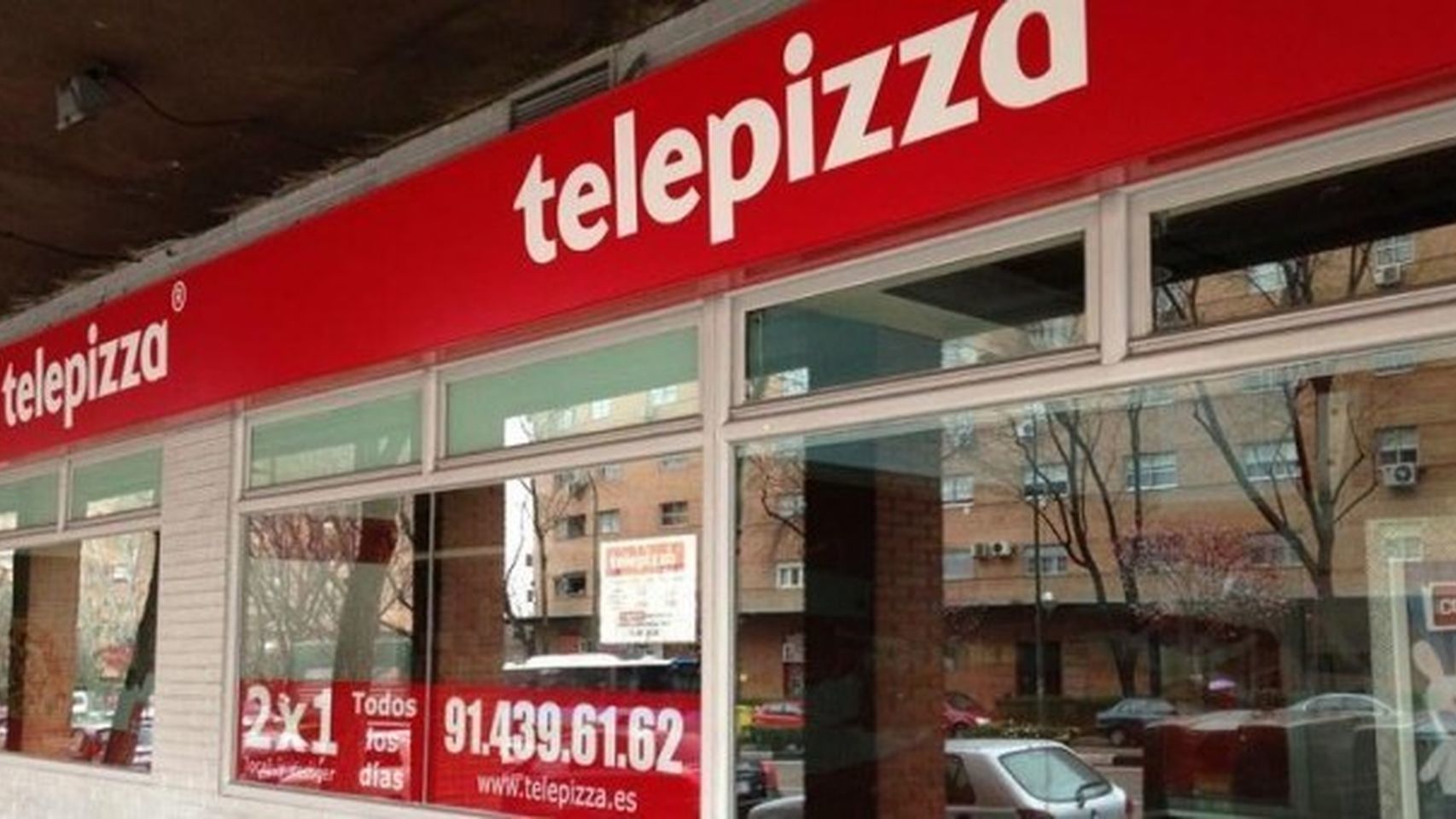El escaparate de uno de los locales de Telepizza.