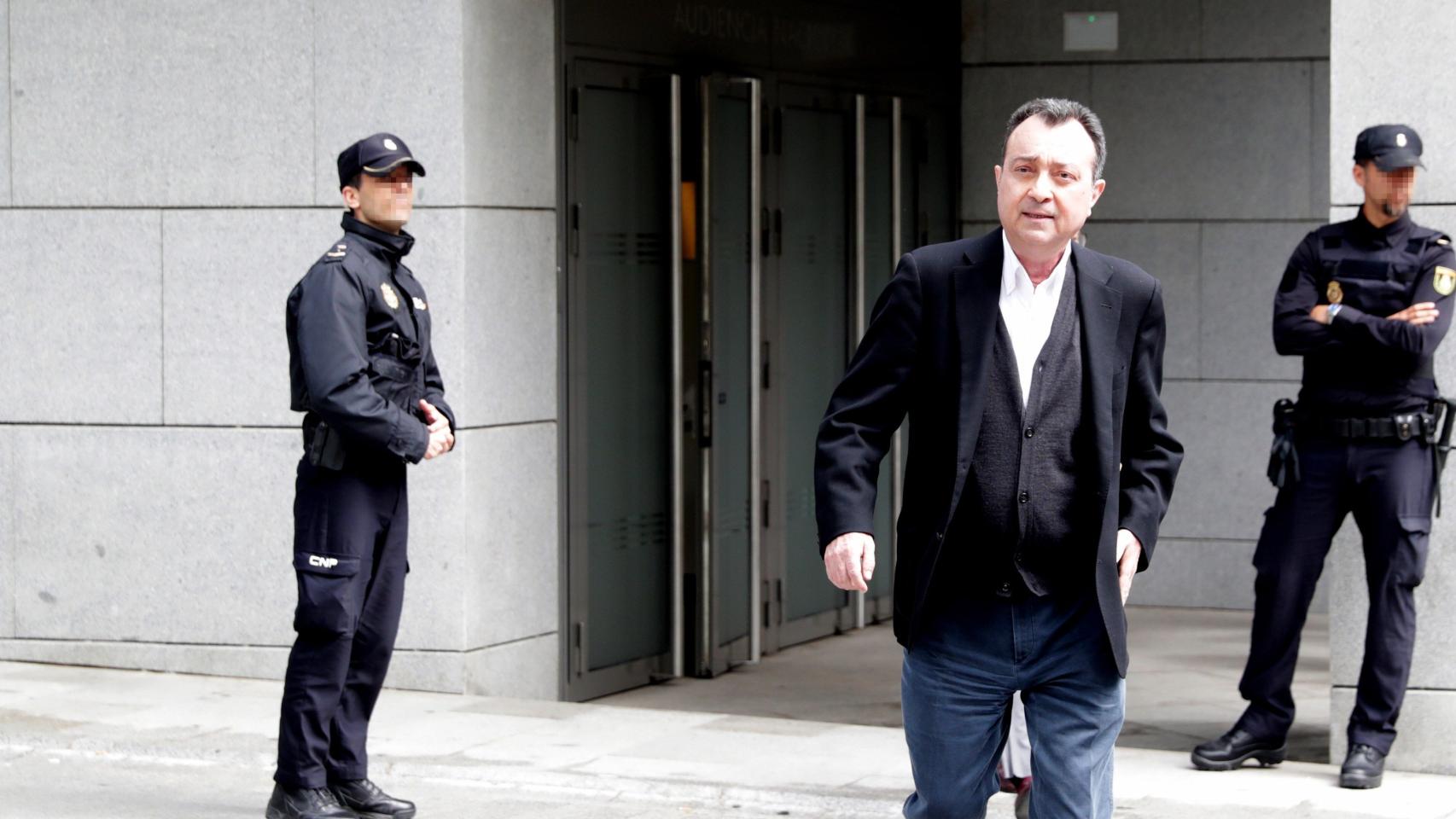 El exconsejero madrileño Manuel Cobo, a su salida de la Audiencia Nacional.