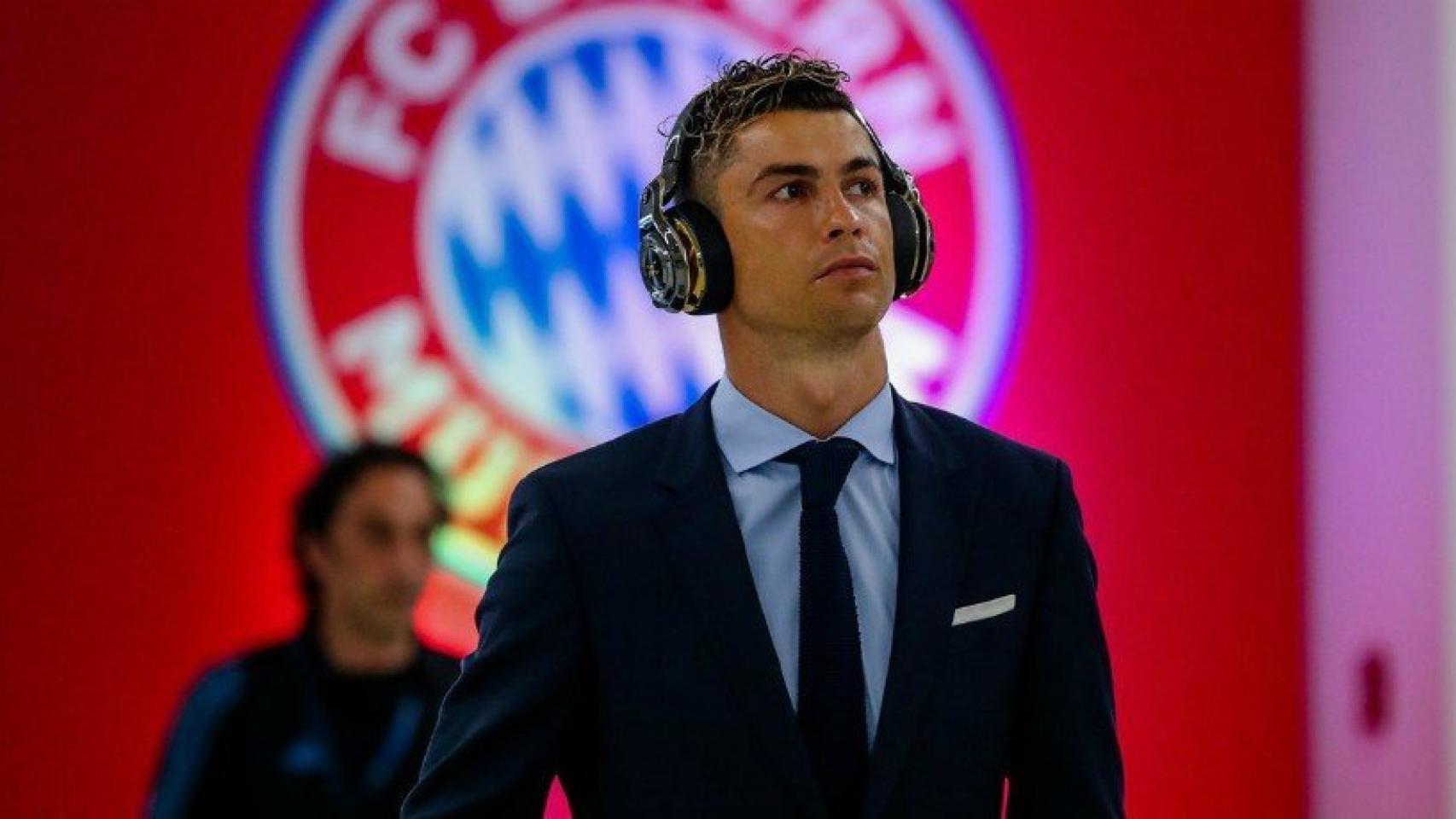 Cristiano Ronaldo llega al Múnich Arena. Foto Twitter (@ChampionsLeague)