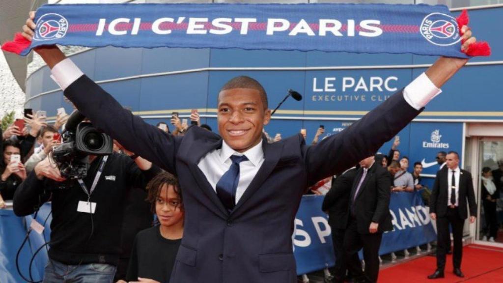 Mbappé, en su presentación con el PSG. Foto. Twitter (@kmbappe)