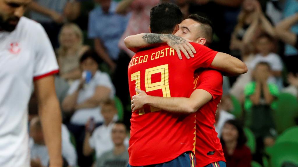 Iago Aspas celebra su gol con España.