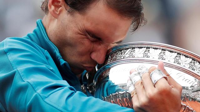 Nadal, con la Copa de los Mosqueteros.