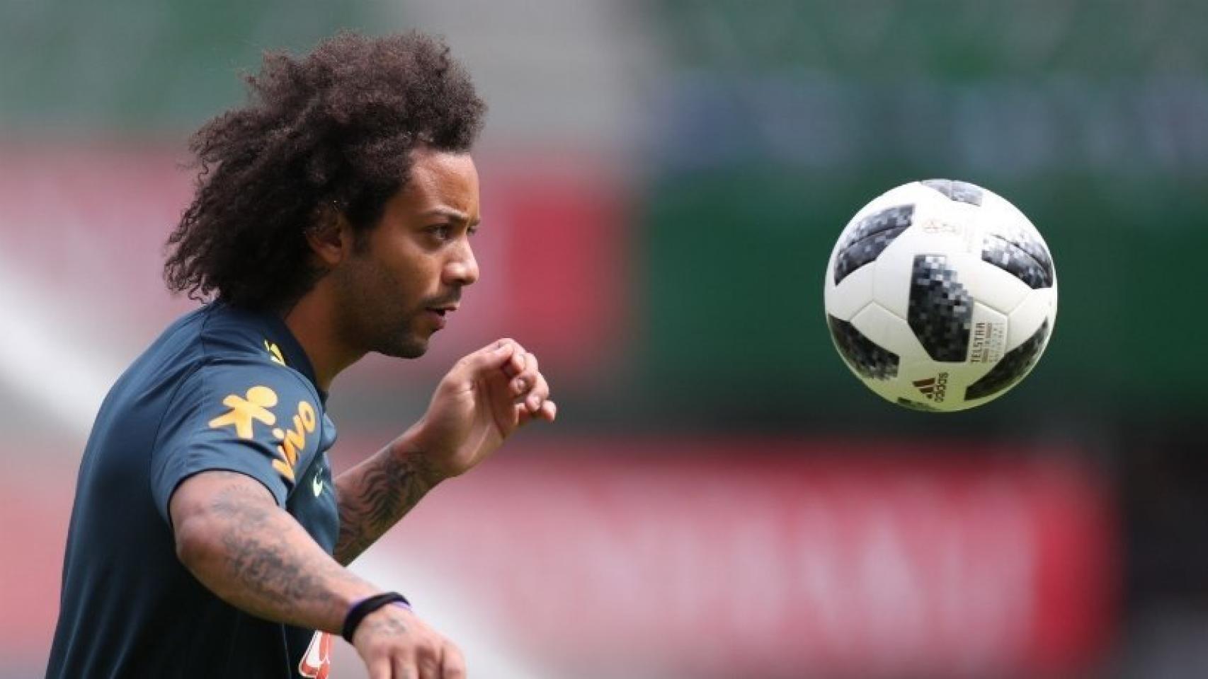 Marcelo durante el entrenamiento de Brasil. Foto: Twitter (@CBF_futebol).