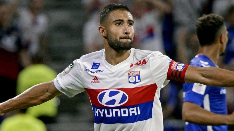 Fekir, en un partido con el Olympique de Lyon. Foto: Twitter (@NabilFekir)