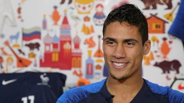 Varane durante una entrevista con Francia. Foto: fff.fr