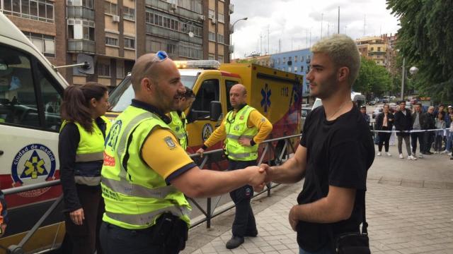 Los servicios de emergencias agradecen al joven Manu su labor