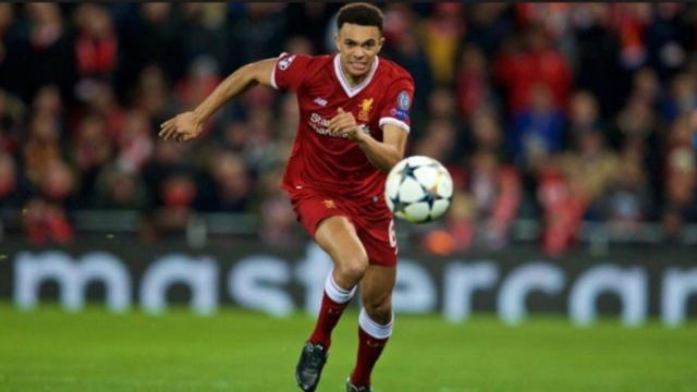 Alexander-Arnold durante un partido de Champions con el Liverpool. Foto: liverpoolfc.com