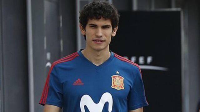 Vallejo se concentra con la Selección absoluta. Foto Twitter (@SeFutbol)